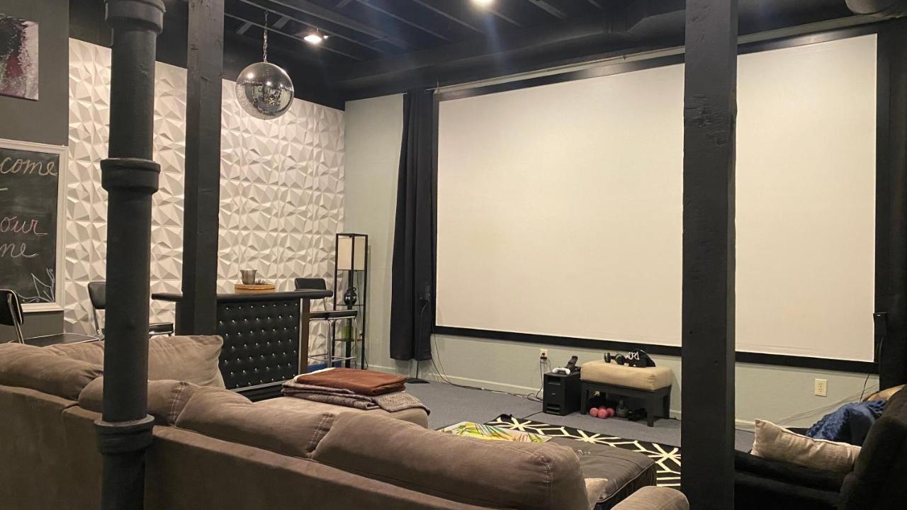 160Inch Home Movie Theater- Great For Movie Night! أوماها المظهر الخارجي الصورة