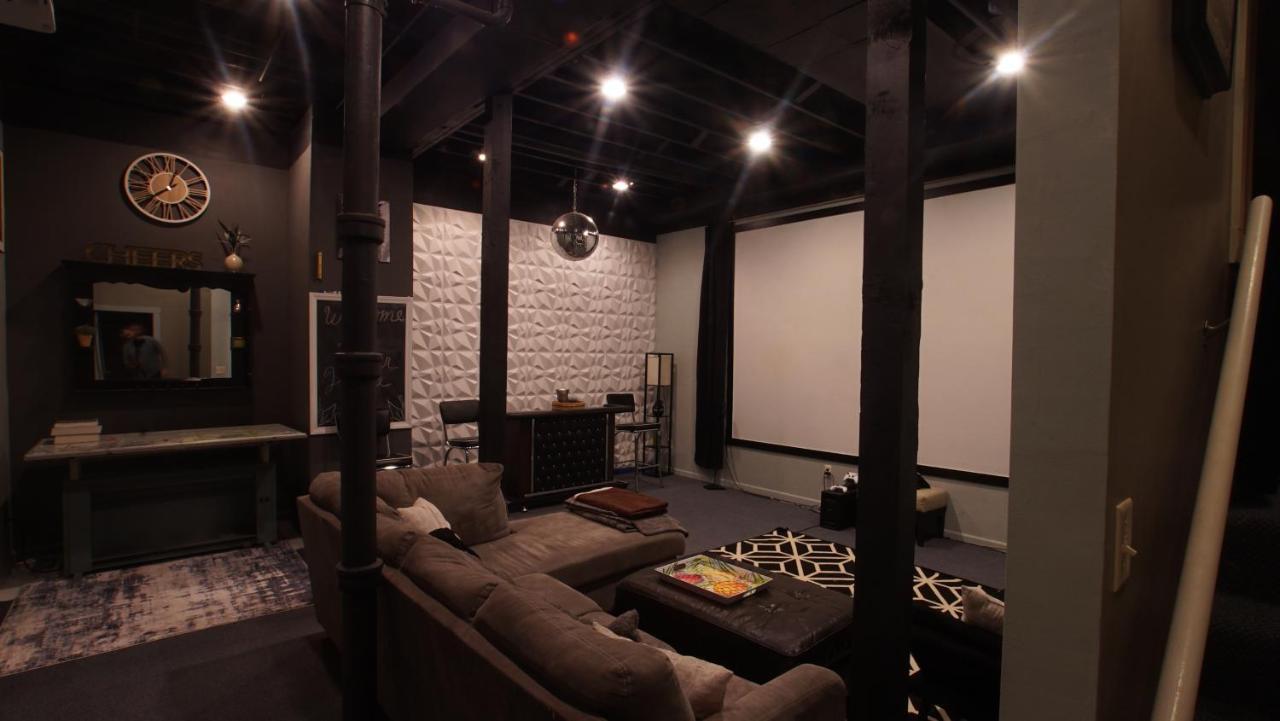 160Inch Home Movie Theater- Great For Movie Night! أوماها المظهر الخارجي الصورة